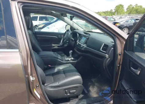 2018 Toyota Highlander Limited z USA, uszkodzony, nr VIN 5TDYZRFH9JS243105